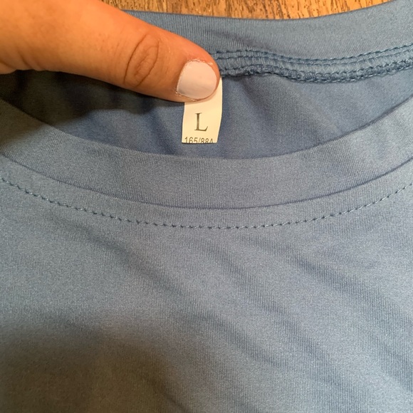 3 shirt bundle - Picture 9 of 9